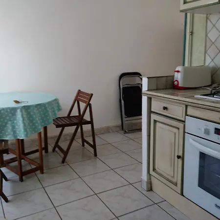 Apartment Balaruc-les-bains, 2 Pieces, 4 Personnes - Fr-1-534-21 *